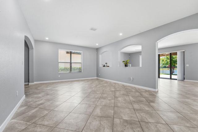 4521 Willow Basin Way, Wellington, FL 33467