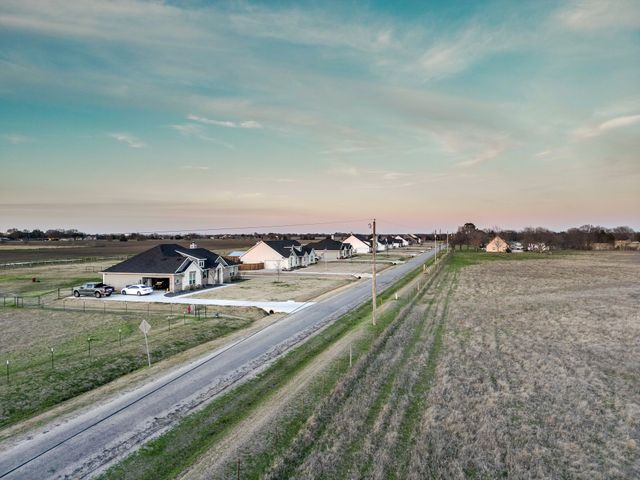0000 Central High Road, Ennis, TX 75119
