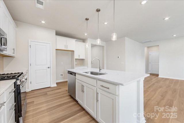 8237 Franklin Trail Street, Mint Hill, NC 28227