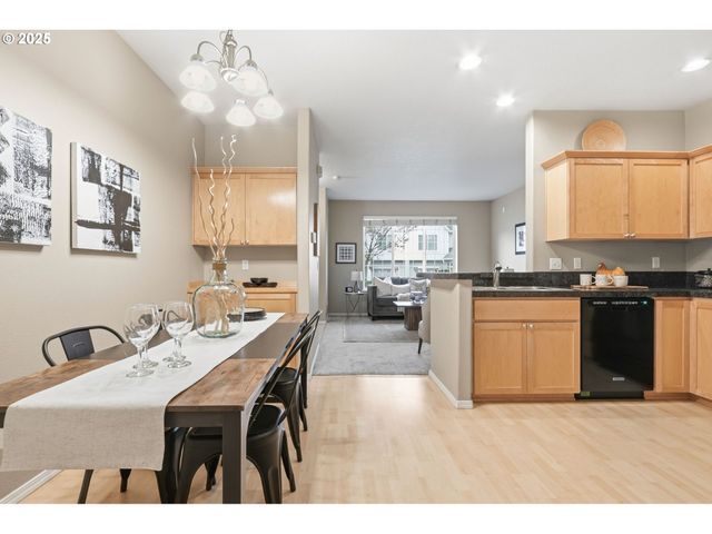 1706 Sw 172ND Ter, Beaverton, OR 97003