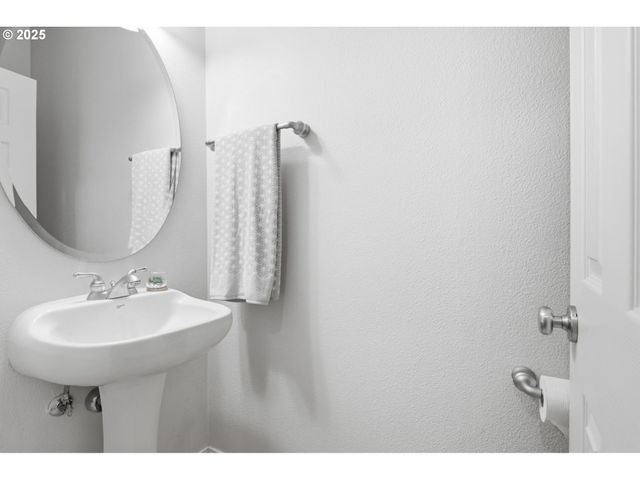 1706 Sw 172ND Ter, Beaverton, OR 97003