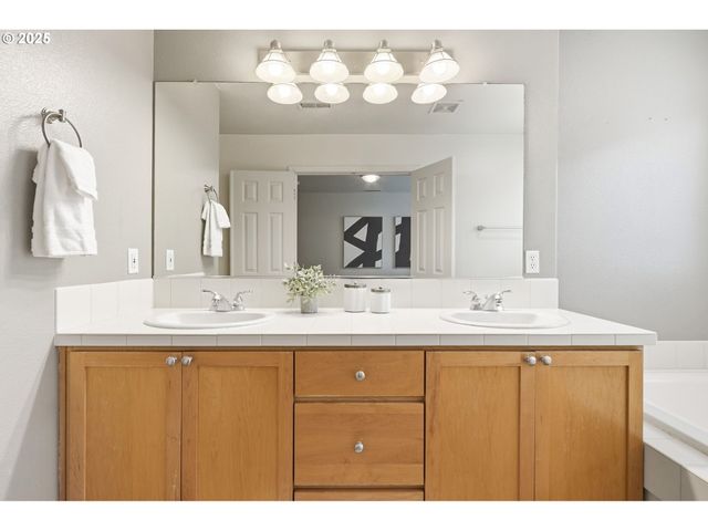 1706 Sw 172ND Ter, Beaverton, OR 97003