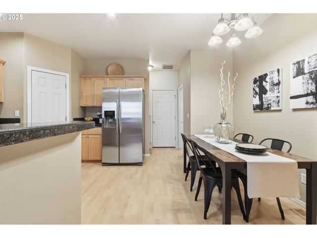 1706 Sw 172ND Ter, Beaverton, OR 97003