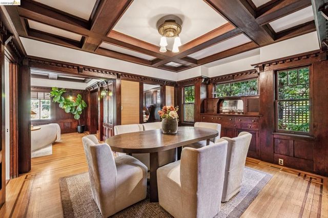 2953 Hillegass Ave, Berkeley, CA 94705