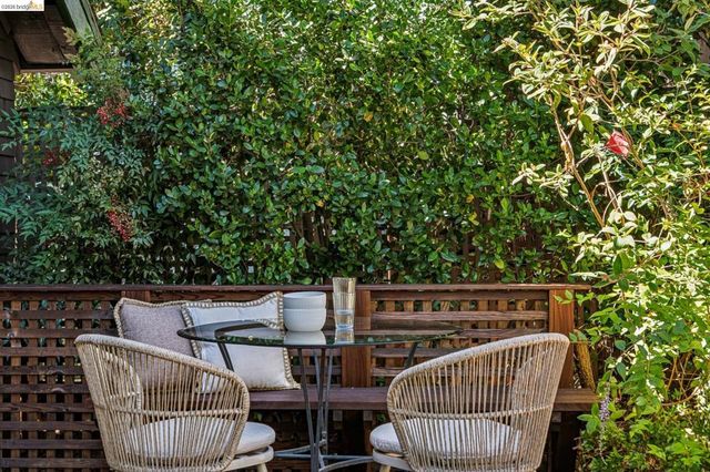 2953 Hillegass Ave, Berkeley, CA 94705