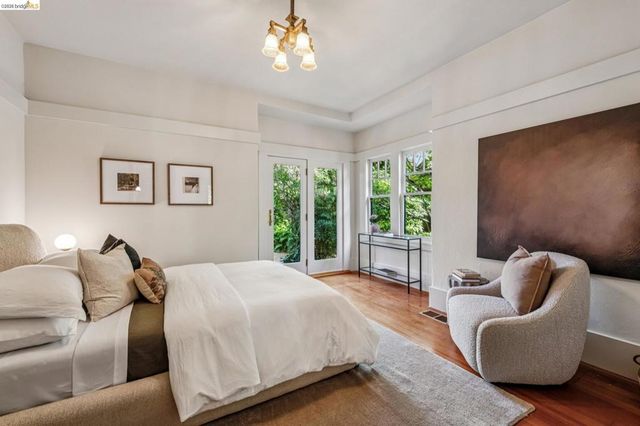 2953 Hillegass Ave, Berkeley, CA 94705