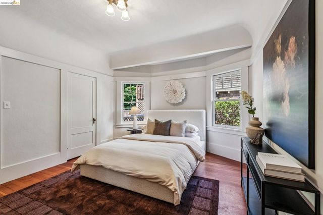 2953 Hillegass Ave, Berkeley, CA 94705
