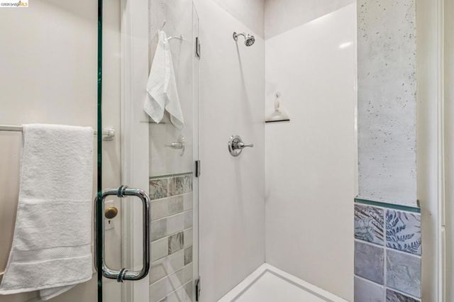 2953 Hillegass Ave, Berkeley, CA 94705