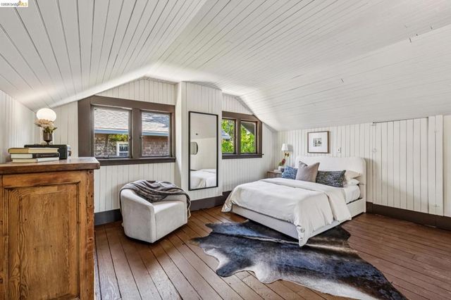 2953 Hillegass Ave, Berkeley, CA 94705
