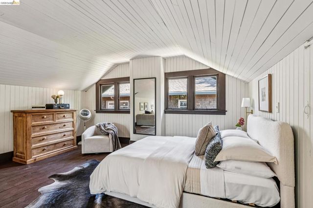 2953 Hillegass Ave, Berkeley, CA 94705