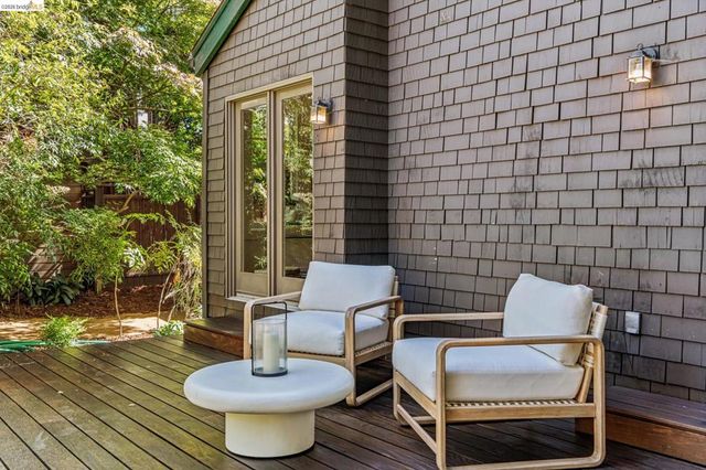 2953 Hillegass Ave, Berkeley, CA 94705