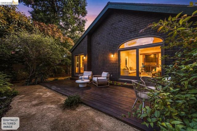2953 Hillegass Ave, Berkeley, CA 94705