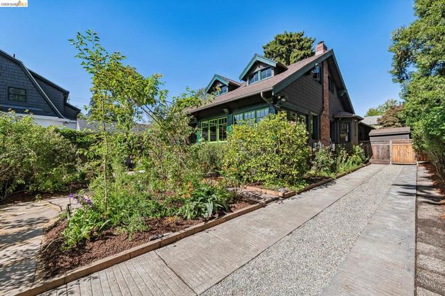 2953 Hillegass Ave, Berkeley, CA 94705
