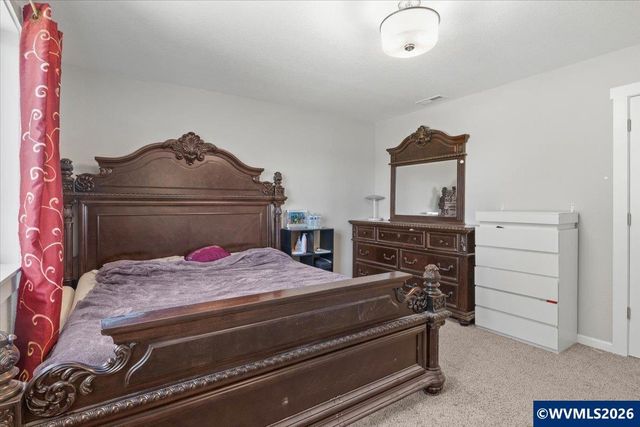 518 Red Cedar Ln NE, Salem, OR 97301