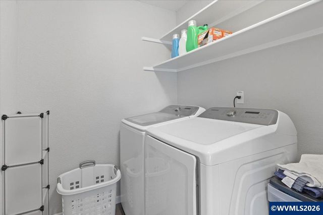 518 Red Cedar Ln NE, Salem, OR 97301