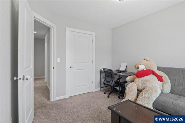 518 Red Cedar Ln NE, Salem, OR 97301