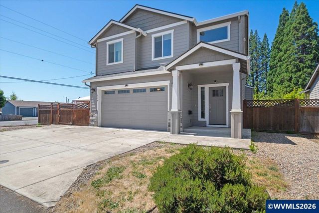 518 Red Cedar Ln NE, Salem, OR 97301