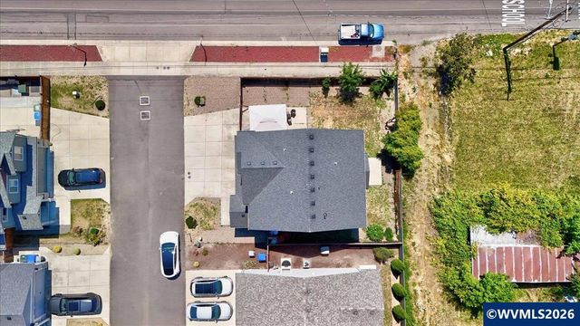 518 Red Cedar Ln NE, Salem, OR 97301
