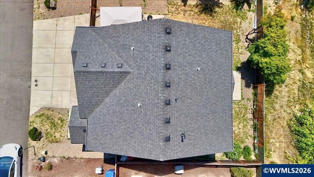 518 Red Cedar Ln NE, Salem, OR 97301