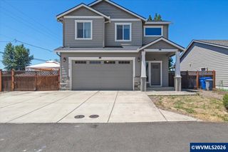 518 Red Cedar Ln NE, Salem, OR 97301