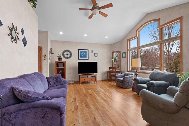 2594 MISTY RIVER LANE, De Pere, WI 54115