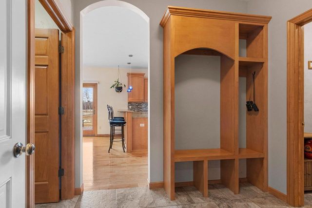 2594 MISTY RIVER LANE, De Pere, WI 54115