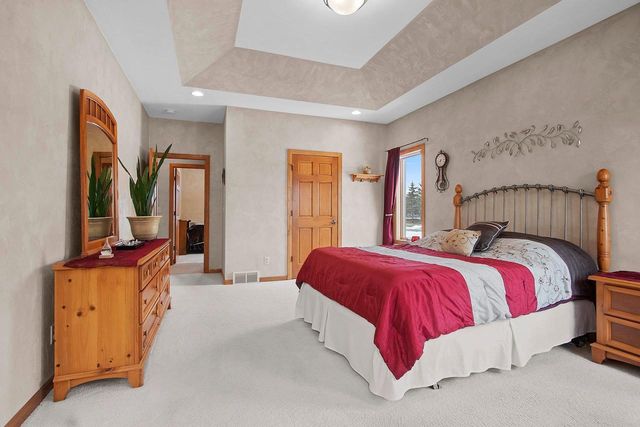 2594 MISTY RIVER LANE, De Pere, WI 54115