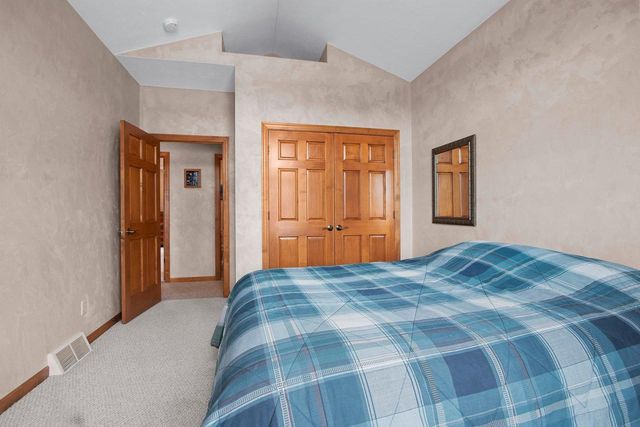 2594 MISTY RIVER LANE, De Pere, WI 54115