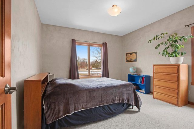 2594 MISTY RIVER LANE, De Pere, WI 54115