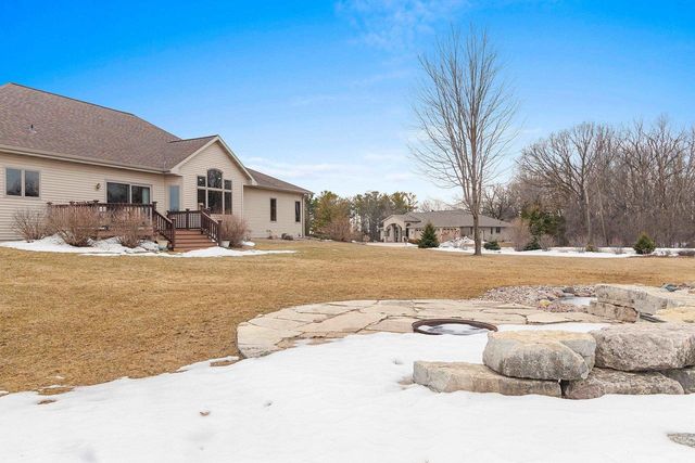 2594 MISTY RIVER LANE, De Pere, WI 54115