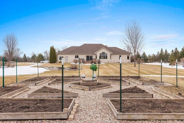 2594 MISTY RIVER LANE, De Pere, WI 54115