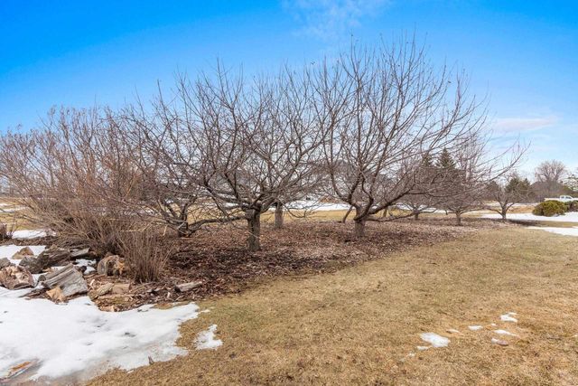 2594 MISTY RIVER LANE, De Pere, WI 54115