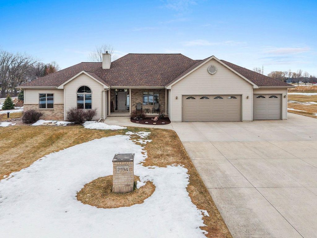 2594 MISTY RIVER LANE, De Pere, WI 54115