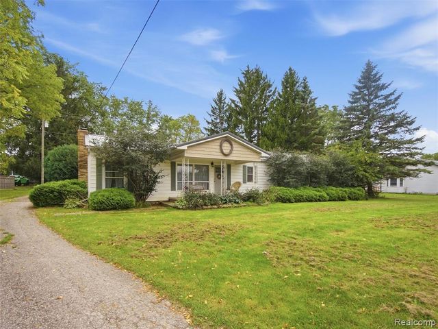 5370 Hollow Corners Road, Dryden, MI 48428