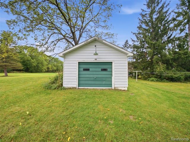 5370 Hollow Corners Road, Dryden, MI 48428