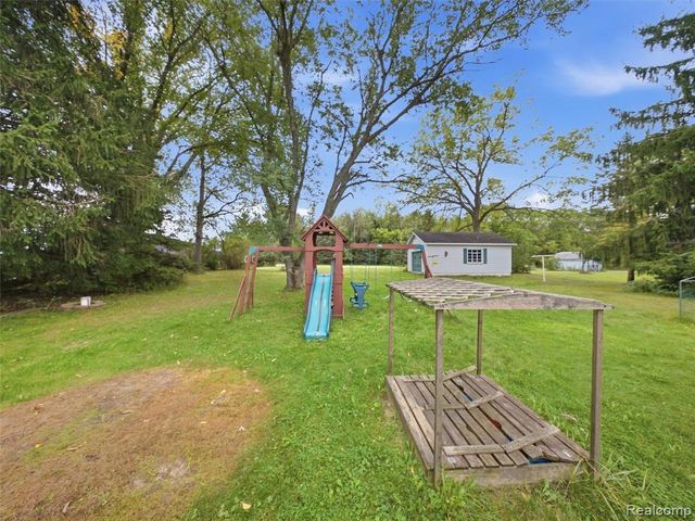 5370 Hollow Corners Road, Dryden, MI 48428