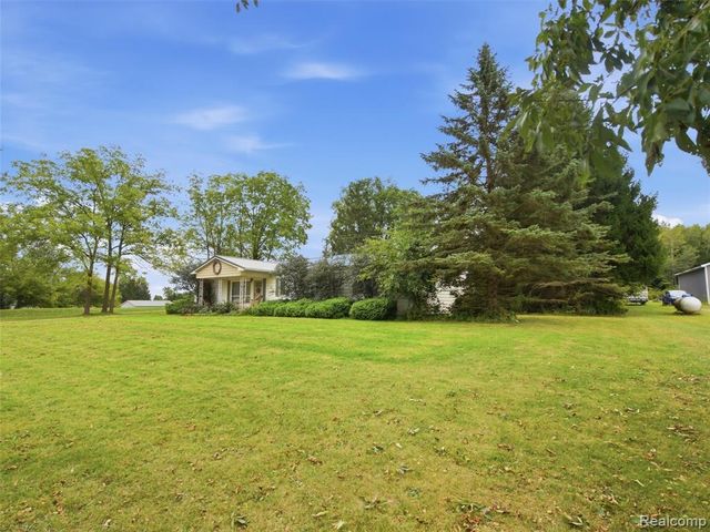 5370 Hollow Corners Road, Dryden, MI 48428