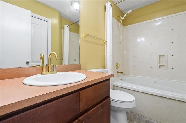 1772 Woodmont Drive, Semmes, AL 36575