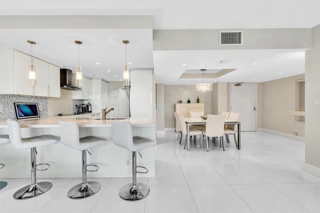 4020 Galt Ocean Drive 703, Fort Lauderdale, FL 33308