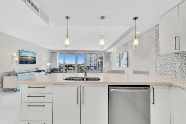 4020 Galt Ocean Drive 703, Fort Lauderdale, FL 33308