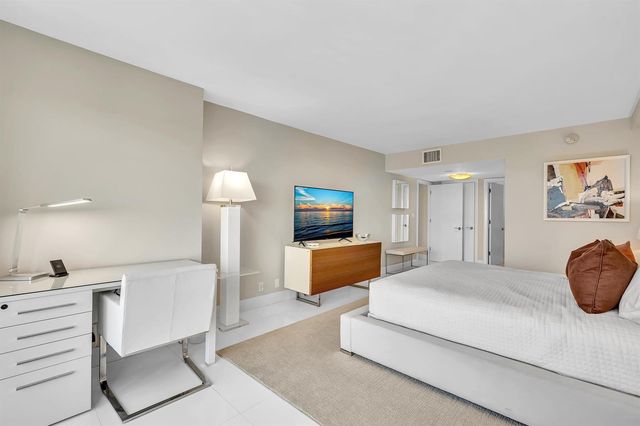 4020 Galt Ocean Drive 703, Fort Lauderdale, FL 33308