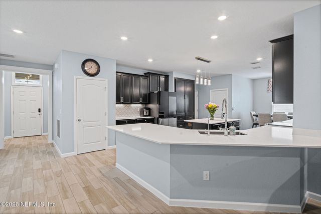 9936 PAVNES CREEK Drive, Jacksonville, FL 32222