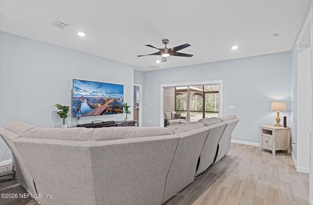 9936 PAVNES CREEK Drive, Jacksonville, FL 32222