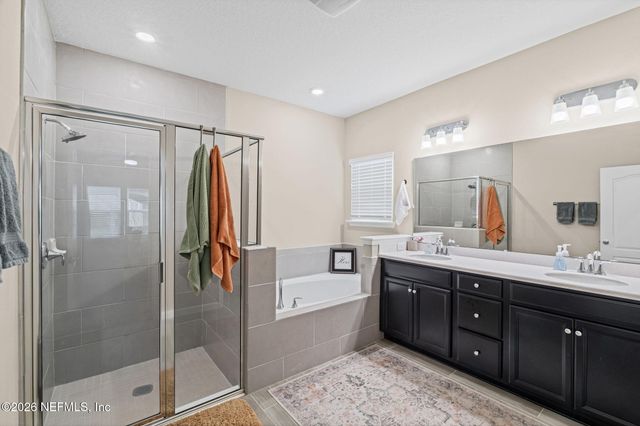 9936 PAVNES CREEK Drive, Jacksonville, FL 32222