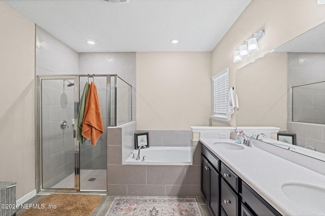 9936 PAVNES CREEK Drive, Jacksonville, FL 32222