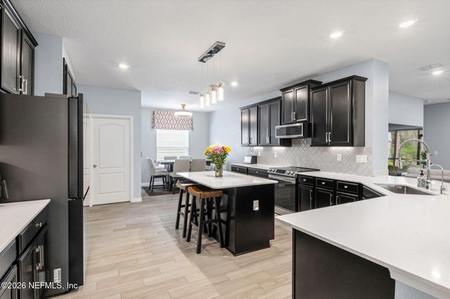 9936 PAVNES CREEK Drive, Jacksonville, FL 32222