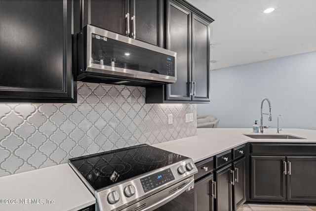 9936 PAVNES CREEK Drive, Jacksonville, FL 32222