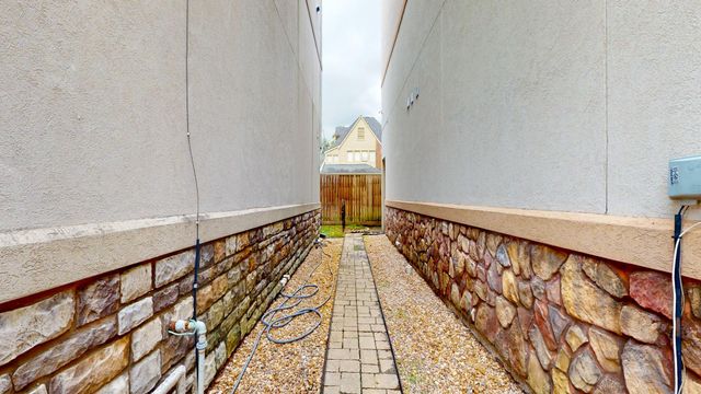 2540 Prospect Street B, Houston, TX 77004