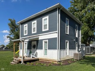385 S Jackson Street, Hartsville, IN 47244