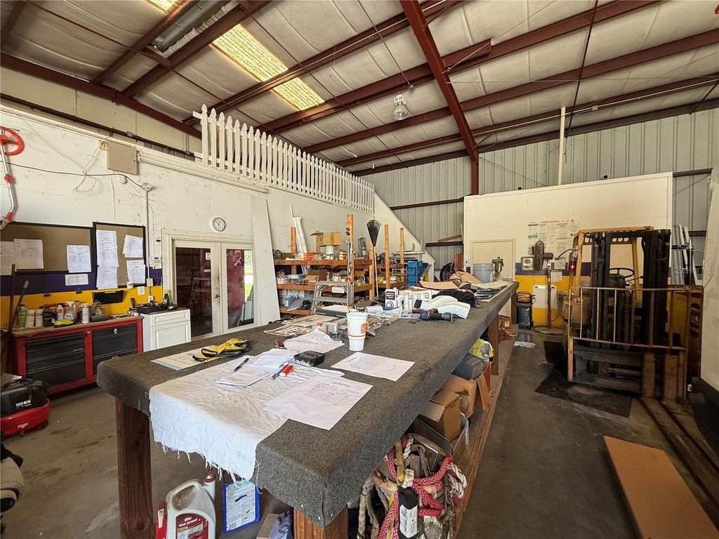 Undisclosed Address, FL 34208 — photo 3